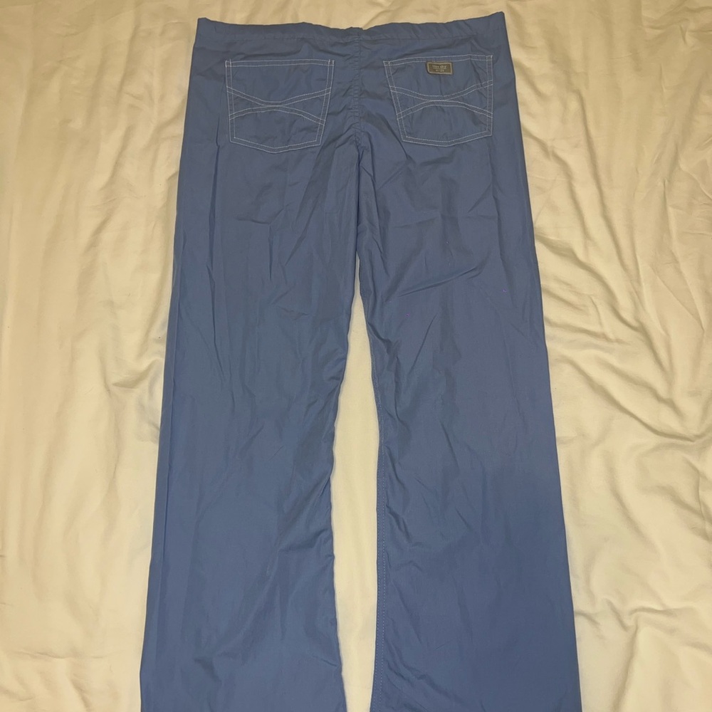 NWOT Blue Sky Scrubs Ceil Blue Top (XS) and Bottom (XXS) Shelby Style Grey Label - Picture 7 of 9
